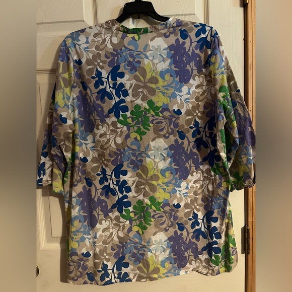 Old Navy tunic, size XXL, multi color, floral print - Picture 2 of 8